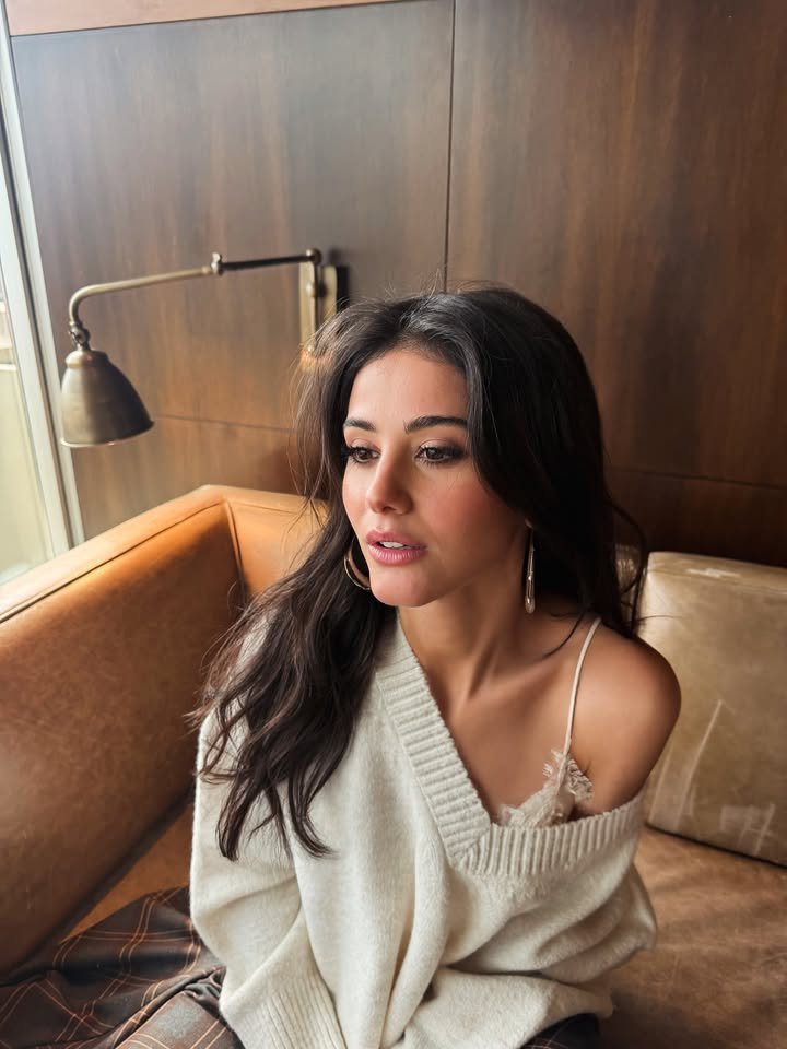 _SiteHelinAR's tweet photo. ꒰ 🫦 ꒱ؘ 🍂࿔*:🐧 @\_helinkandemir via instagram post 

၄🐦၃ 🫙⊱ #helinkandemır ⊰˚ 𓏲⋆ ִֶָ ๋𓂃 ⋆ https://t.co/xi11Vsbhds