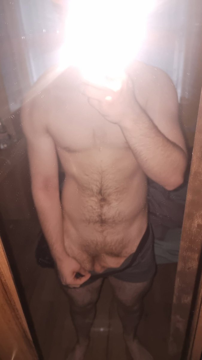 Jackdqsl's tweet photo. Hope I wake up in the morning with a lot of notifications
#trade #nsfw #dpick #cumming #snapchat https://t.co/DUlzmtY5pP