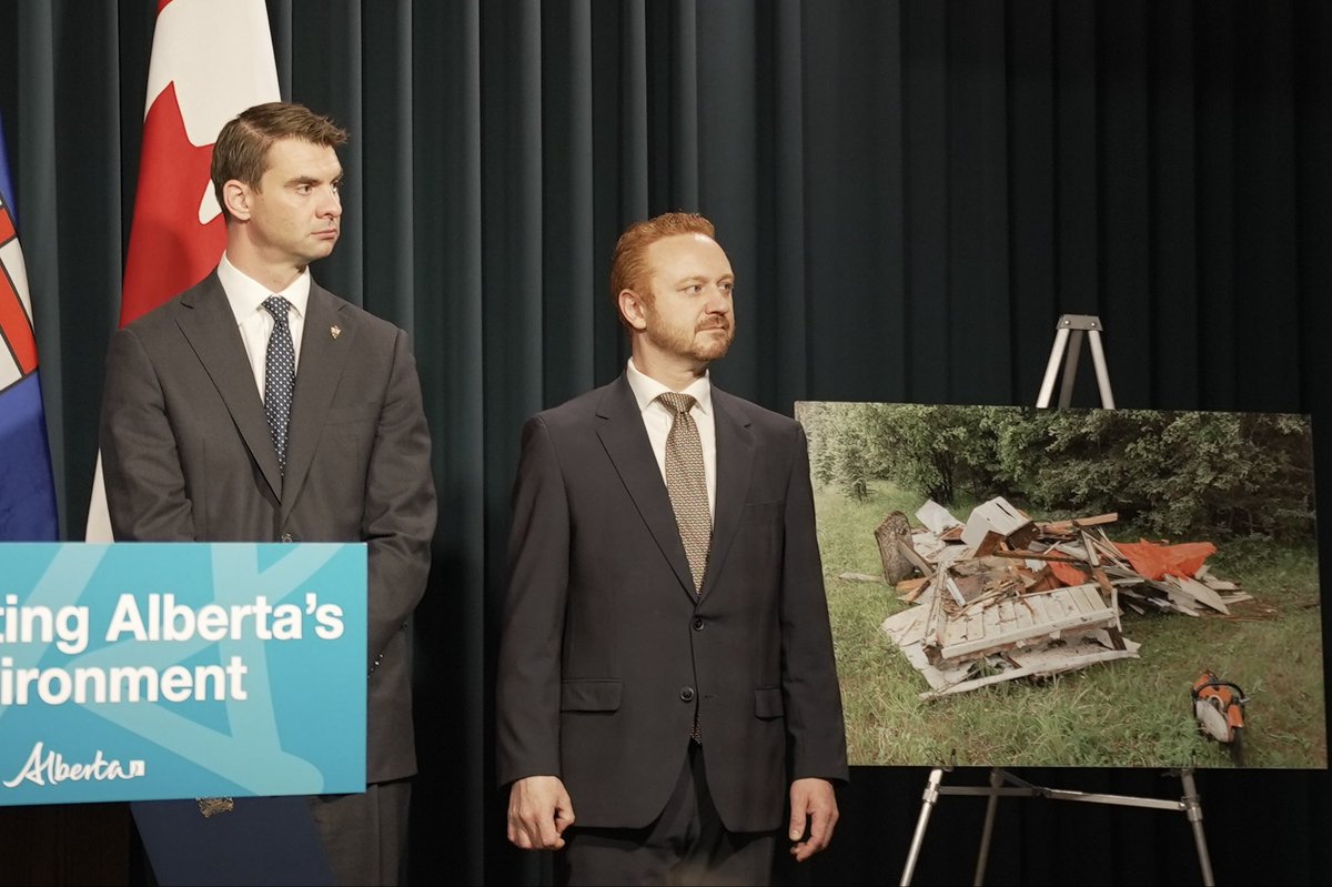 DanWilliamsAB's tweet photo. As stewards of this province, we have a responsibility to protect our land from illegal waste dumping.
Today, Alberta’s Government, led by Minister Hunter and Premier Smith, introduced amendments to the Environmental Protection and Enhancement Act to increase penalties on illegal dumping and strengthen oversight on high-risk waste transfer and storage sites.
Illegal dumping will not be tolerated in Alberta. Those who disregard our laws and our communities will be held accountable, ensuring Alberta remains beautiful for years to come.