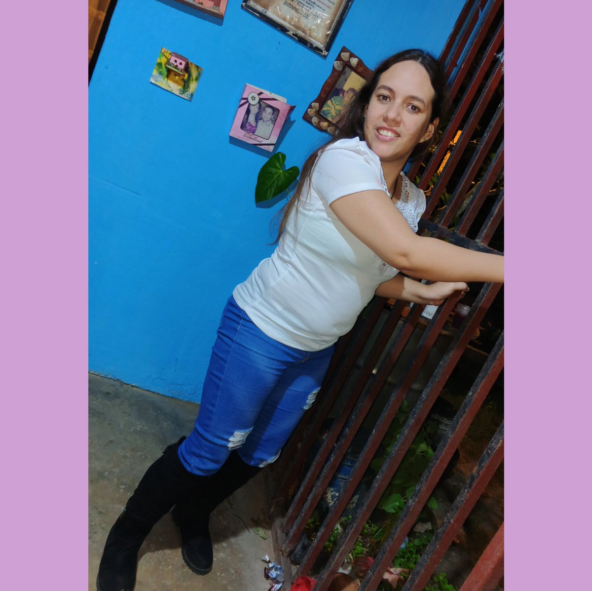 Gabrielaco8jr's tweet photo. hola buenas tardes busco amistades para charlar 😘 https://t.co/2XrdNrs3Im