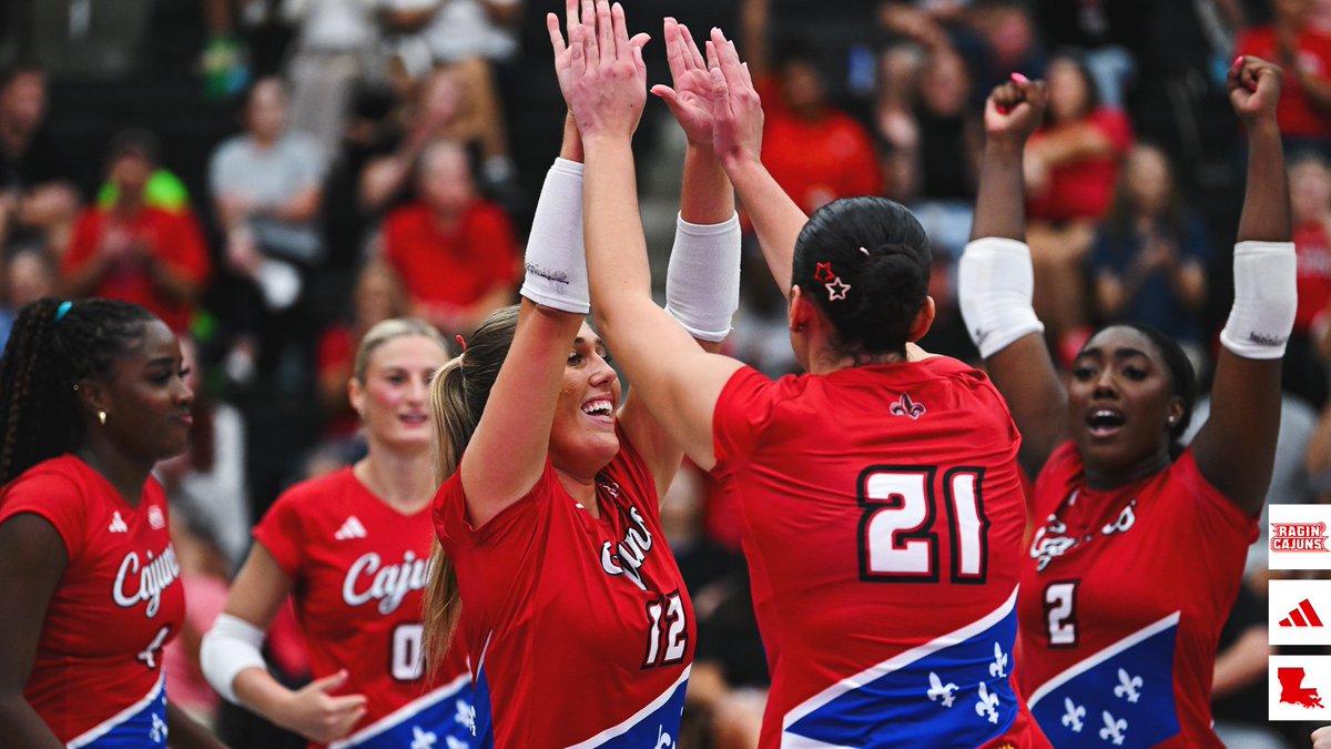 RaginCajunsVB's tweet photo. Things that belong together: 🏐 🤝 E.K.

Thu., 𝟭𝟬.𝟭 // vs. Arkansas State, 𝟲:𝟬𝟬𝗽𝗺
Fri., 𝟭𝟬.𝟮 // vs. Arkansas State, 𝟲:𝟬𝟬𝗽𝗺

🤟 Alumni Weekend/Homecoming
📍 E.K. Long
🎟 FREE

#GeauxCajuns https://t.co/lmIuIDmOP6