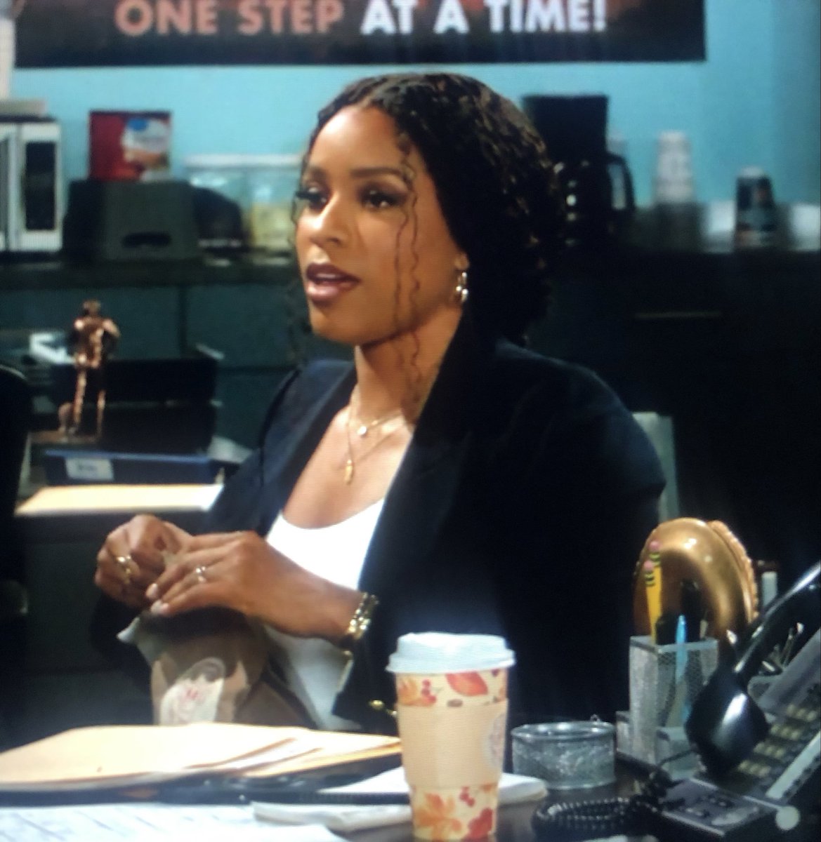 soocrazy4's tweet photo. She Means Business 🗣️🔥😍😍#beyondthegates #bitesizedbitch #Naomi https://t.co/xRj3PbJ2ya