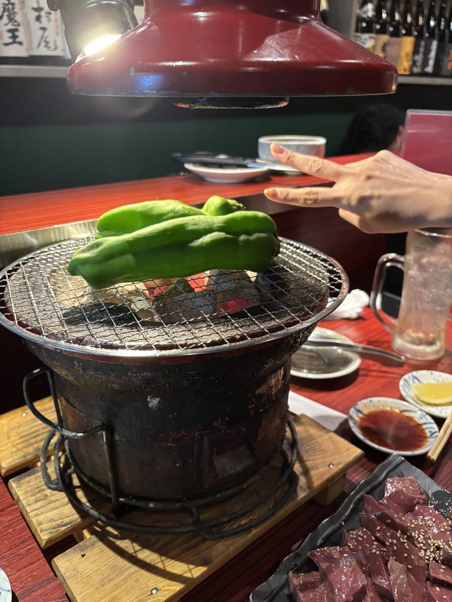 ROMATSUBAKI's tweet photo. ꒰ ᵒ̴ ᵕ ᵒ̴ ꒱ｵﾊﾆｮꔛꕤ⋆*

とてつもなく元気です♡
だって昨���私の大好きな師匠の施術後
夜から師匠と焼肉🥩🔥行ってきましたねん🚗³₃
まぁ師匠がさ
かわいーのよ♡
あんな感じの師匠見たことないのよ😏
お陰で夢で
ご飯100杯食べれたわ😏笑

今日めっちゃ頑張れる💪笑
お待ちしてます🌟 https://t.co/z9mH7Ogtx9