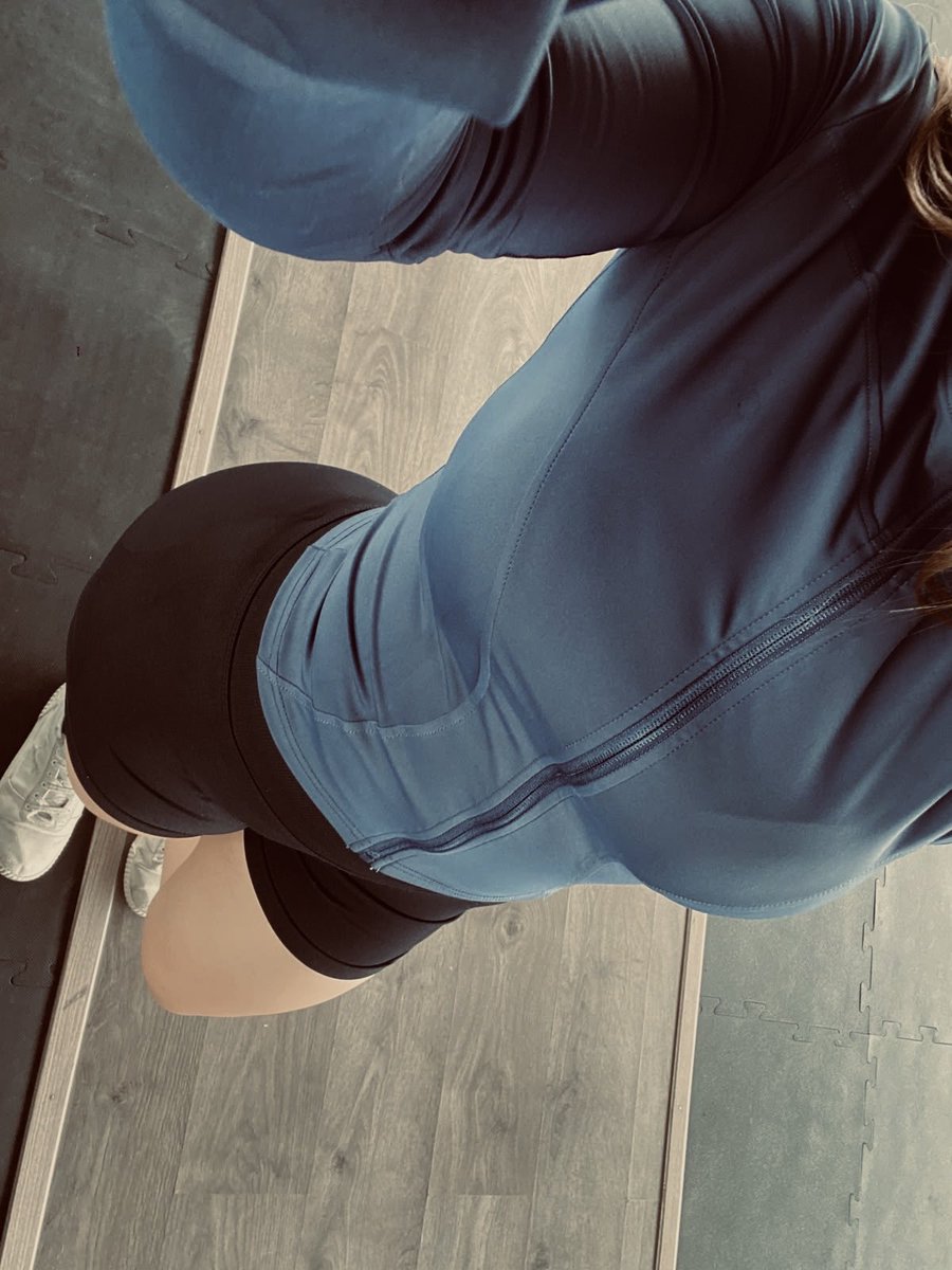 Belass999's tweet photo. Pós gym quem diria que treinar forte é comer daria resultado 😜😜 https://t.co/ASJAdLbSzd