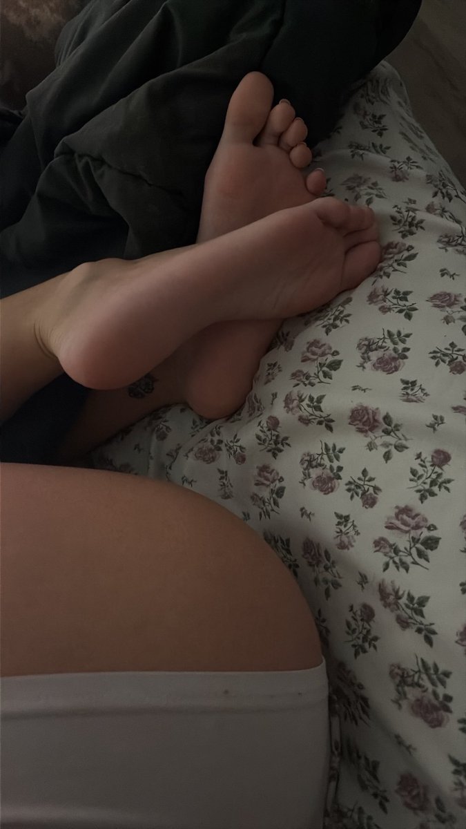 AlexisBecky00's tweet photo. Mommy wants a cash app drains 😈 https://t.co/Z2V8szY6ul