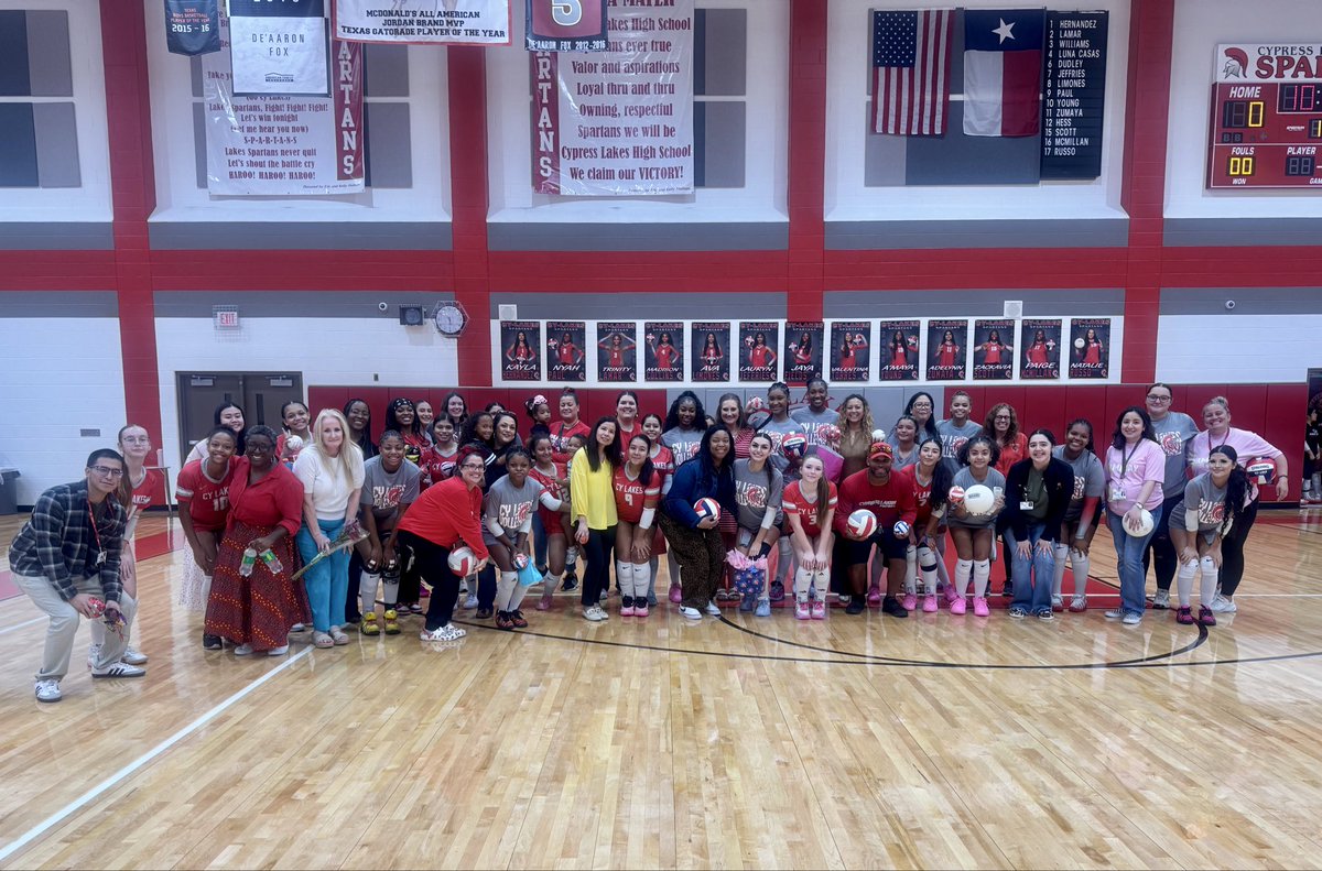 CyLakesVball's tweet photo. Teacher appreciation night! Celebrating the teachers who make a difference on and off the court! Thank you for all you do for our Lakes family! 🩶❤️
#TeacherAppreciationNight #Lakes300 #spartanvolleyball https://t.co/yzVsaac29K