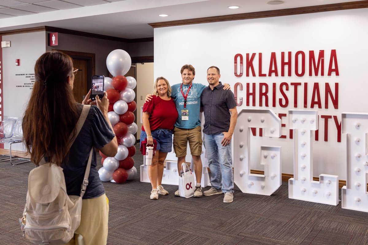 okchristian's tweet photo. Nothing beats having our OC families on campus! 🦅
We loved having you here and hope you enjoyed your time with your student.
Thanks for joining us for Family Weekend. ❤️
More pictures: https://t.co/mdoh0aYciJ
.
.
#EagleFamily #FamilyWeekend #OCCampus #OKC https://t.co/IH1eJVVhl7