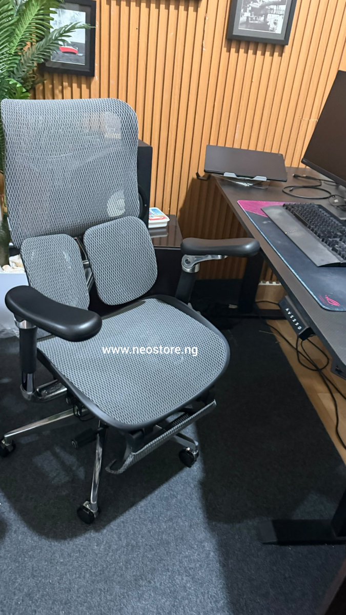neo_officialll's tweet photo. Sihoo Doro S300 Premium Ergonomic Chair 

safely delivered to a customer at Katampe, Abuja.✅️

Delivery to the customer's doorstep in Katampe as usual was 100% FREE.✅️

🇳🇬 ₦1.1m

You can place an order for the same chair using this link:👇👇👇
https://t.co/J9SAy2gDOB https://t.co/VOlV2FVpWG