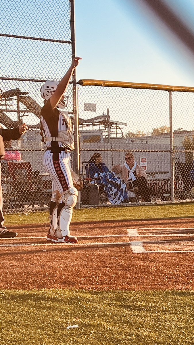 TaylorReyc48489's tweet photo. Nothing beats softball and nice weather😍#IndianaFallState #USSSA #IndianaProspects https://t.co/FjCdSFeQWU