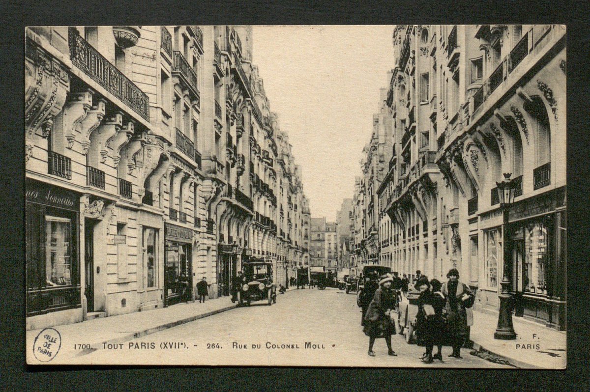 HistoireParis17's tweet photo. #100ans Le 30 septembre 1926 meurt l'architecte Albert Sélonier à 68 ans.
Architecte parmi les plus prolifiques de son époque, il réalise plus de 200 immeubles à Paris, dont plus de 130 portent encore sa signature.
Parmi ces nombreuses constructions, à #Paris17 on peut admirer un hôtel particulier néo-gothique classé MH au 23 ter boulevard Berthier, et également des immeubles aux 12 rue Alfred-Roll, 3, 6, 7 et 8 rue du Colonel-Moll, 146-148 rue de Courcelles, 26 rue des Renaudes, 14 et 16 rue Théodule-Ribot ou encore au 7 rue Villaret-de-Joyeuse...