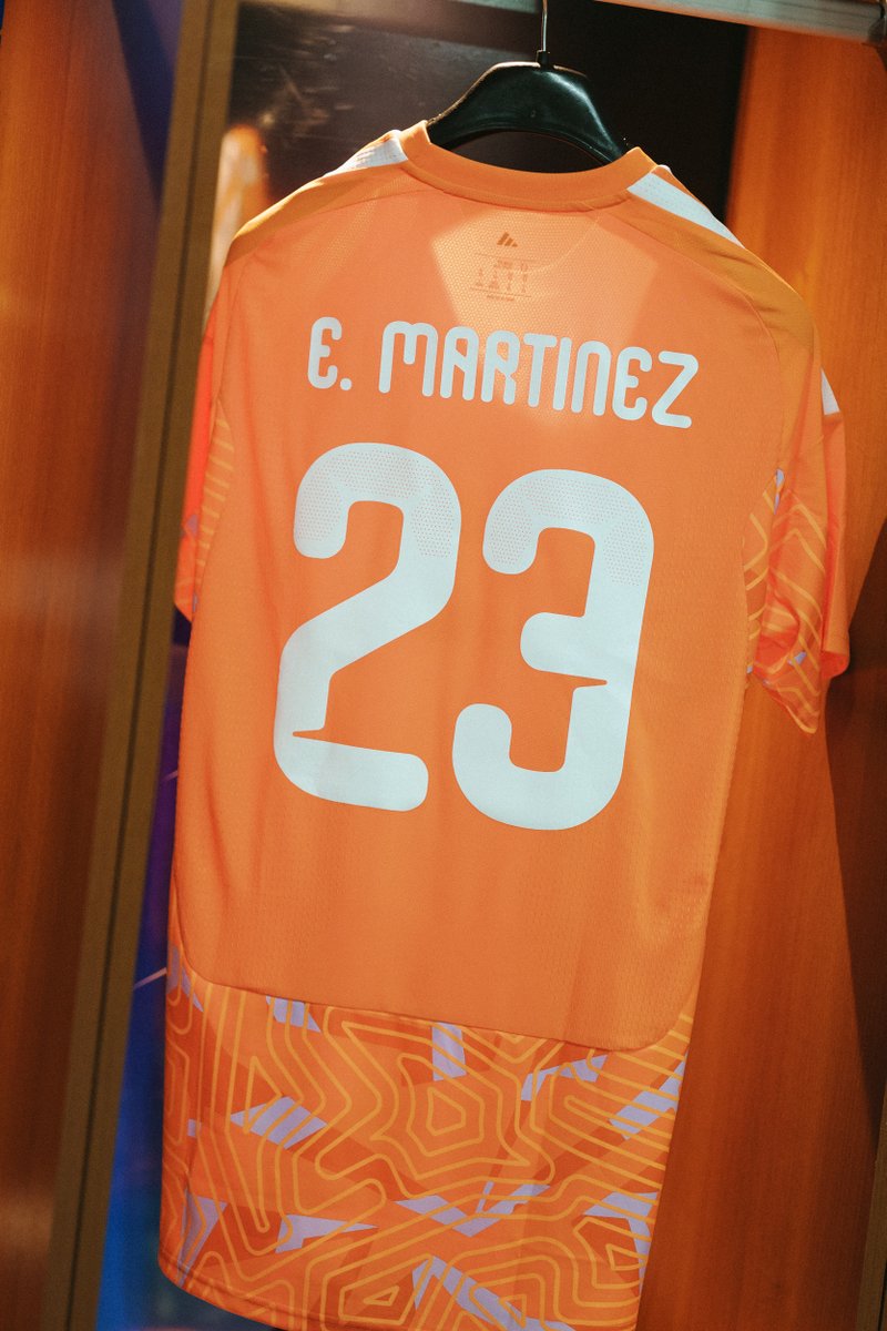 Argentina's tweet photo. #SelecciónMayor Miren que ya están listas 👀🤩

🇦🇷 Los colores más lindos esperan por sus protagonistas en el Estadio Mario Alberto Kempes

😁 ¿Ustedes están listos para volver a ver a la Selección? https://t.co/bZkOQs2FTl