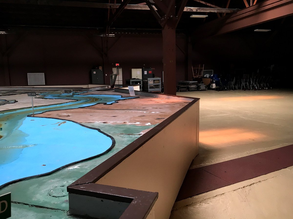 youwillmakemaps's tweet photo. The U.S. Army Corps of Engineers should get $100b to create more hydro infrastructure outings for the whole family https://t.co/UKrTj7TmRZ