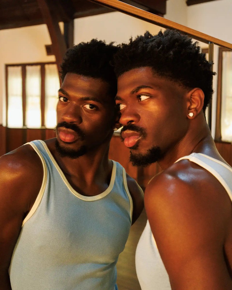 heknowsdreamboy's tweet photo. Lil Nas X &amp; Dreamboy STUN in new photo https://t.co/QDzTcwZH9M