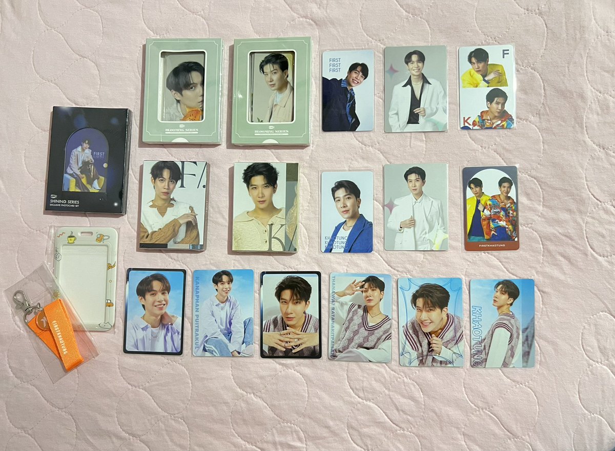 firstkhaosando's tweet photo. Minhas primeiras comprinhas com a @liufeedbacks e eu simplesmente amei toda a experiência! 🥹🧡 Tudo muito bem organizado, embalado com o maior cuidado e aquele capricho que faz toda diferença. https://t.co/iA0w16VPer