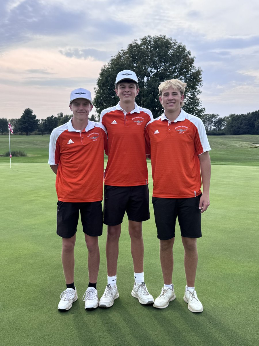 JusticeKeene1's tweet photo. Macomb Boys Golf finished 6th at the @IHSA_IL Class 2A Jacksonville Links Regional with a 331.

Eli Griffith shot 75 and won the individual title in a playoff. Griffith, Cohen Anderson and Sam Helling advanced to the sectional.

#MAC185 https://t.co/KKsSjZQ5Ti