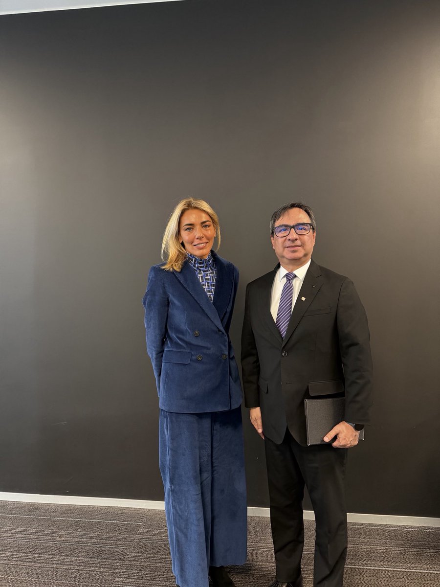 SilviaOECD's tweet photo. Opening of the Steering Group of the @OECD LAC Regional Programme in Montevideo, 10 years on. Our task now: turn momentum into results.
Also met Paraguay’s Vice Minister of Economy, Gerardo Ruiz Díaz, to discuss OECD support for the country’s reforms. @MEF_Paraguay https://t.co/44uETDEtTU