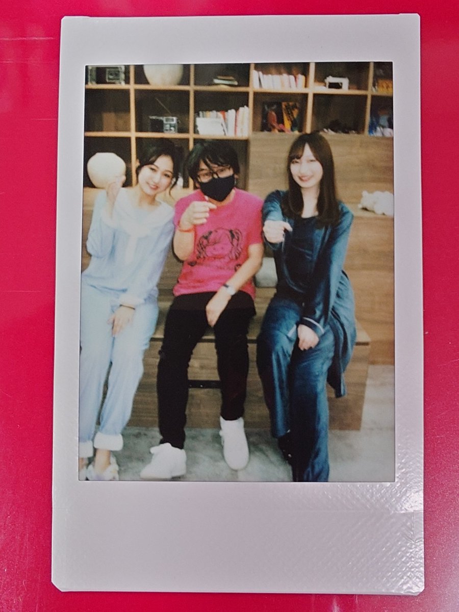 HIbatash's tweet photo. ７年前の今日（10/1） ふらっとアイオケの前身グループのRY'sの定期公演を観に行った。るかちゃんの舞台がきっかけ。るかちゃんには感謝🙏
るかちゃん顔が小さい🤭
ゆりかともにかの推しになれて幸せ
楽しいこと悲しいことたくさんあったけど
これからもよろしく！
＃アイオケ
＃根本流風
#三田萌日香 https://t.co/L7ftmvVwE1