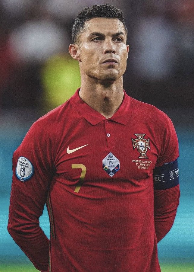 PolymarketSport's tweet photo. 🚨JUST IN: Cristiano Ronaldo’s sister on Instagram: 

“CR7 deserved more respect. The national team deserved more structure. Portuguese journalism deserved more competence and less speculation. As for the Portuguese people, well... they don't deserve to have the best at anything. We are envious, disdainful, ignorant, and we deserve to return to the mediocrity we always had in football before CR7.

Thank you for everything, CR7! You deserved more!”