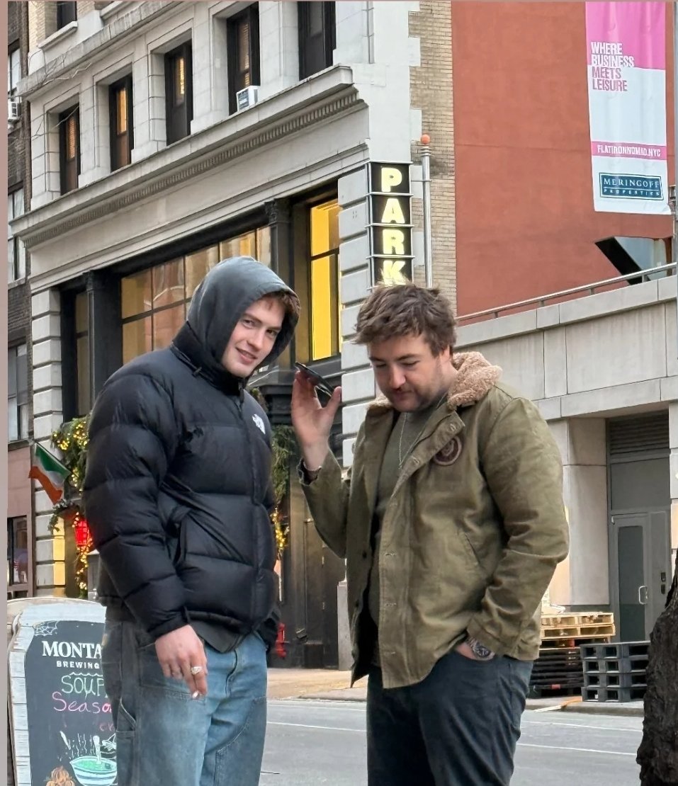 sando_ni_cairo's tweet photo. Kit Connor with his best mate, Michael Gandolfoni. https://t.co/10GhMbzWfo
