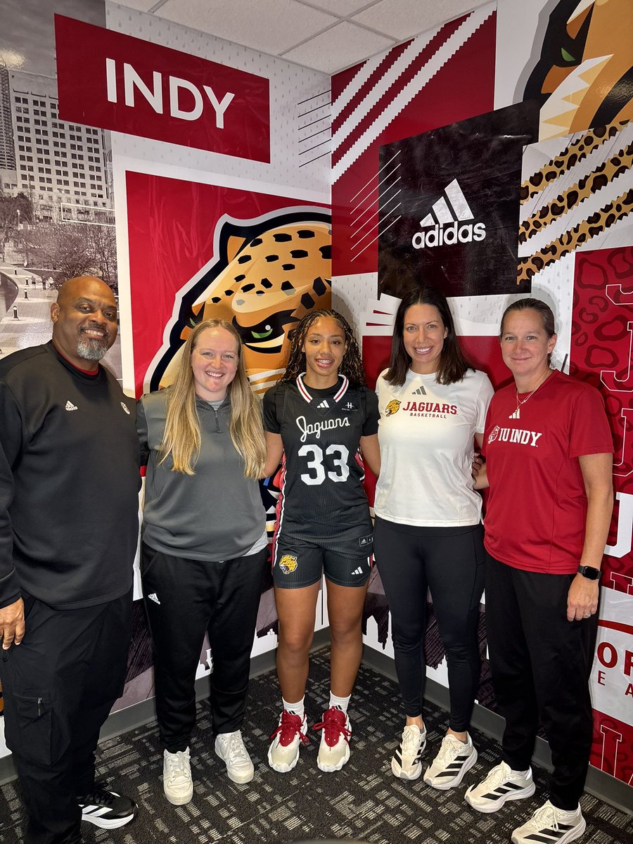 JordynK_2029's tweet photo. Proud to announce that after a fun unofficial visit on campus and meeting with @CoachKateBruce and the rest of the staff, I’m grateful to receive an offer to further my academic and athletic career at @iuindy_wbb. Thank you to the coaching staff for believing in me and for the opportunity! #GoJags 

@LNGB_Coach @Legends_Bball @BryceMcKey