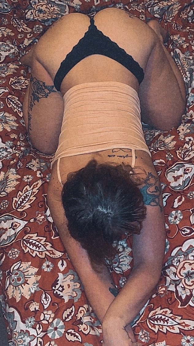 Carmilla4447's tweet photo. Dm for my homegirls snap/Prices!  OF coming soon! 18+! #nsfw #onlynfans #fy #nsftw https://t.co/SjliZ4Dqqn