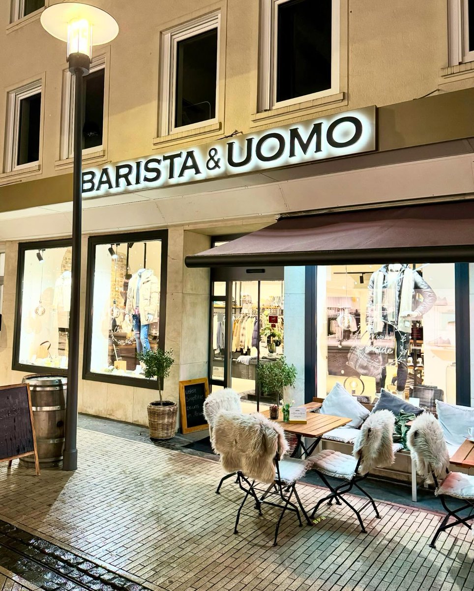 elenamull4ce's tweet photo. Hier schon einmal erste Bilder von unserem Shopping-Erlebnis bei BARISTA &amp; UOMO in Dorsten - ein superschöner Concept-Store mit einladendem Ambiente, leckerem Kaffee, hochwertiger Männermode und einem tollen Team. Ein herzliches Dankeschön an https://t.co/5UBPSGQ3w3