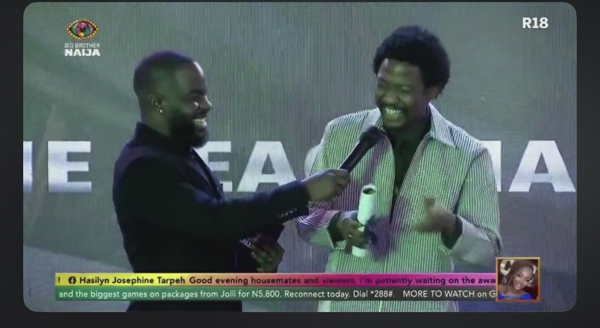 Ebyfyn2's tweet photo. Awwww Aikou the best story teller 💚💚💚🥰 of course my boy is a writer 😘😘💚💚💚💚 
Congratulations 🎉 Aikou ,Tripple Award 🥇 

VOTE AIKOU 
#BbNaija #Aikou https://t.co/h6Zh98UILp