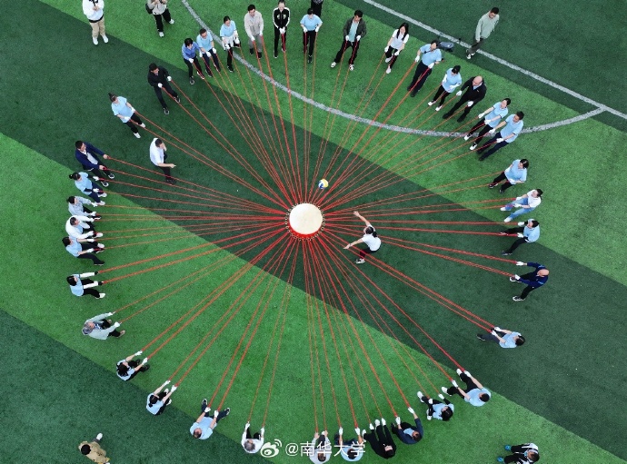 hXa5WbB0qQc2UrV's tweet photo. When the arrow hits the target, we cheer, compare notes, and wonder what’s next with the team. https://t.co/99hrbch8zY