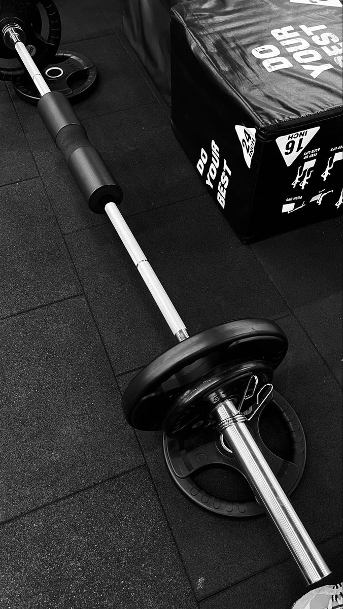 eluiun's tweet photo. After Legs day 🚀 https://t.co/Ha9viOsbxq