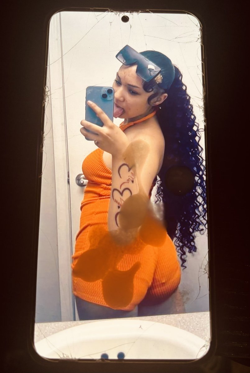 mirablueberri's tweet photo. IRL cum tribute https://t.co/cPo3DF6VPY