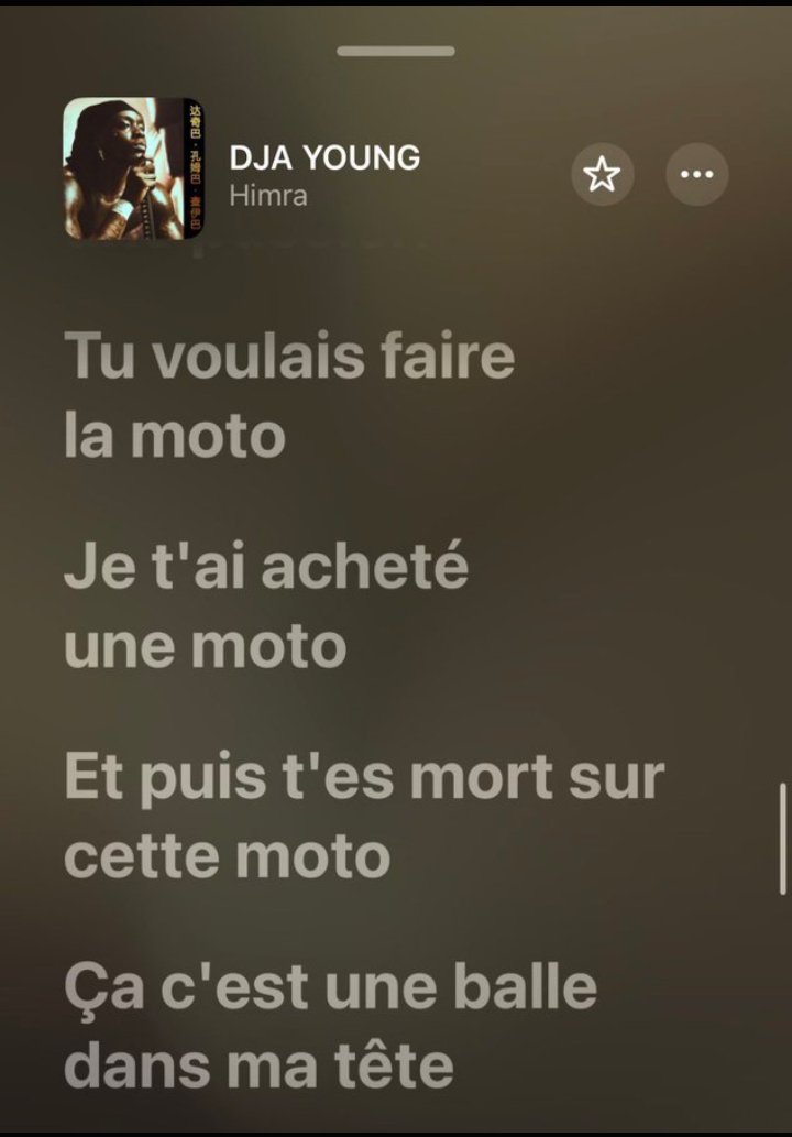 Martinkouassi72's tweet photo. @kizito_y Le jour où Himra ⚔️ a fait l'erreur de mettre les Ultras ⚔️ en avant en partageant une complicité, une sortie nette, chacun allume sa caméra pour lui parler comme à un moins-que-rien. Tout ça, c'est la Côte d'Ivoire 🇨🇮 https://t.co/Op7ecVOJrY