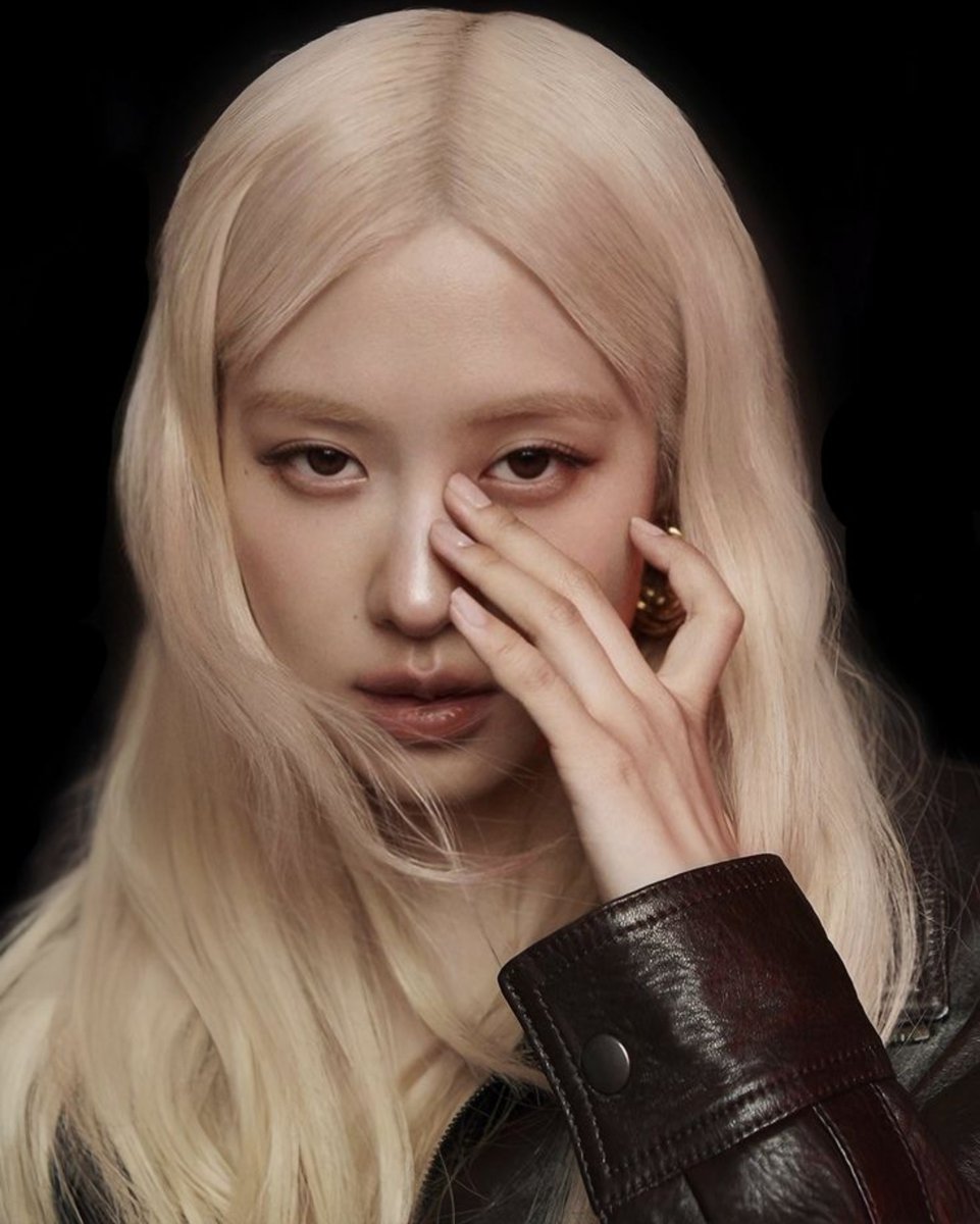 rsfiles97's tweet photo. ROSÉ is officially an Asian Hall of Fame Class of 2026 inductee!

— She is recognized for her incredible contributions and positive impact as a K-pop icon and Global superstar who continues to advance Asian culture, commerce, and community worldwide. https://t.co/M541BCNYtd