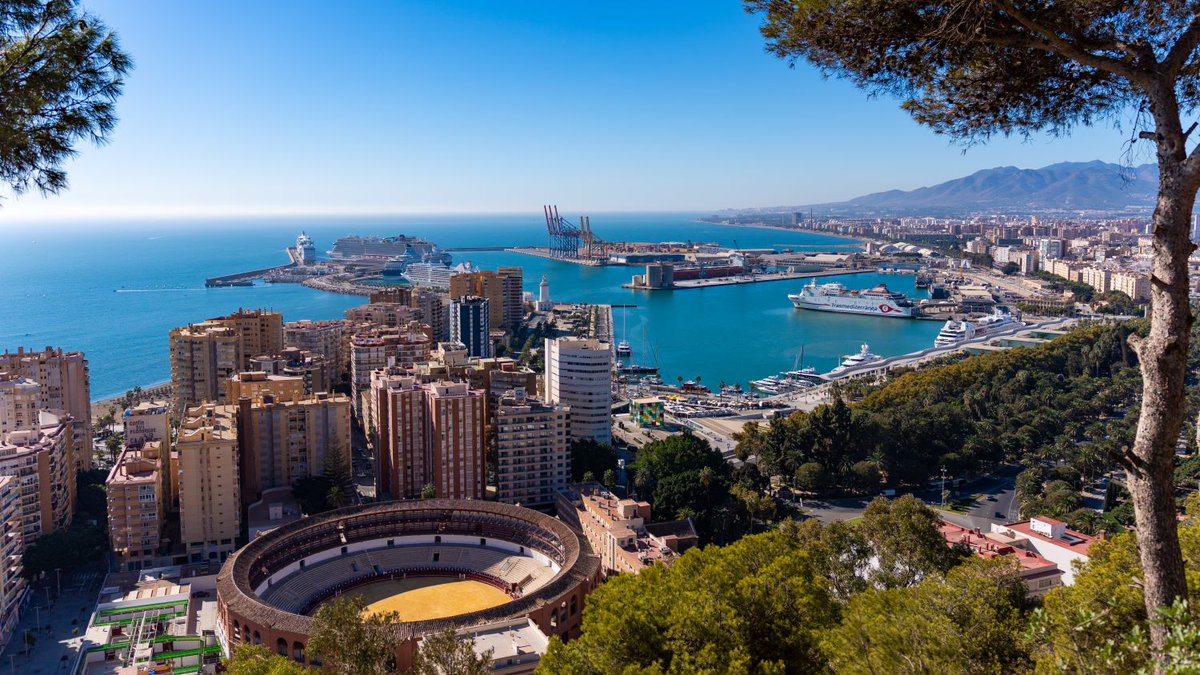 TRIATLONSP's tweet photo. Más de 3.000 #triatletas inaugurarán el IRONMAN 70.3 #Málaga el próximo 18 de octubre #SomosTriatlon #FETRIMDyLD
Más información 👇
https://t.co/7dVSJQO3ZX
#ranking #IMSpain https://t.co/zSM40K72ir