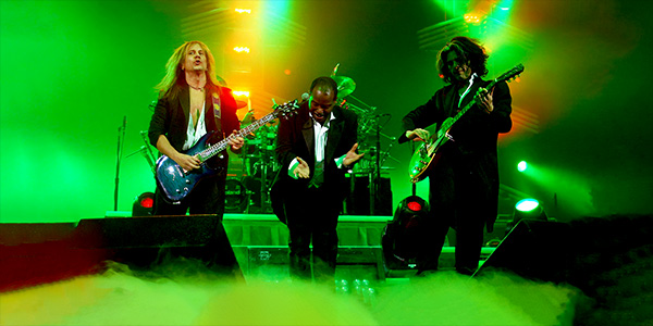 TicketStream1's tweet photo. 🎄Trans-Siberian Orchestra — Returns with 👻“The Ghosts Of Christmas Eve:👻🎄🤘👻 Get ready for the lights, lasers &amp; holiday spectacle! 🔥🎶 #TSO #TransSiberianOrchestra #GhostsOfChristmasEve #ChristmasConcert #HolidayTour #TicketStreamNetworks 🤘🎄 https://t.co/TY0glJ7tKa https://t.co/0c66ipitnf