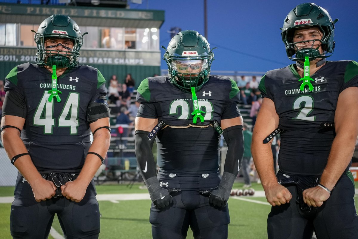 VinnyHenry55's tweet photo. Looking forward to DCA this Friday.
Another week. Another challenge. Same mindset.
FCS Defense will be ready. 🟢⚪️
#FCSFootball #Commanders #FCSDefense #FridayNightLights #GameWeek @MISTA_10 @d1highlights @NashvillePreps @247Sports @PrepRedzoneTN https://t.co/DCTSRj5XZr