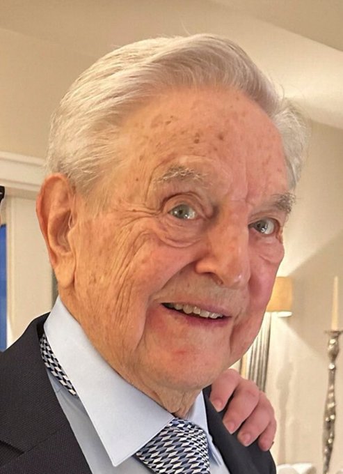 dejanirasilveir's tweet photo. Soros ha quedado al descubierto. Durante décadas compró políticos, medios, periódicos, jueces, fiscales... para introducir 1 MILLÓN de inmigrantes en Europa cada año... 
¿Estás de acuerdo en ponerlo en busca y captura y sea juzgado por sus crímenes contra las naciones Europeas?

🔥🔥🔥🔥⚔️