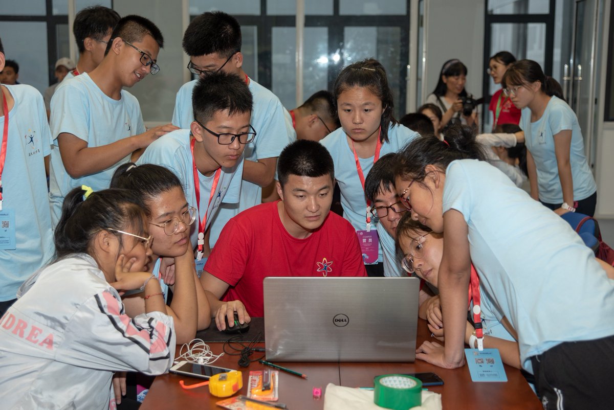 ChuckPoor's tweet photo. Join our Coding Club’s Beginner Workshop this Saturday (2PM)! Learn basic Python with peers u0026 get a free starter guide. No prior experience needed—link in bio to sign up! https://t.co/6d1EEzzggJ