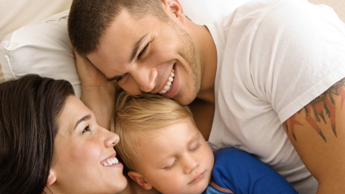 Home2Alcoa's tweet photo. Your family is welcome here! When you stay with us at #Home2Suites by Hilton Alcoa Knoxville Airport, enjoy #family-friendly amenities like a #freehotbreakfast, cribs, #connecting rooms, and #extended-stay offerings. 

Book your stay today! https://t.co/96XuplX2rN https://t.co/igAHjBgauM