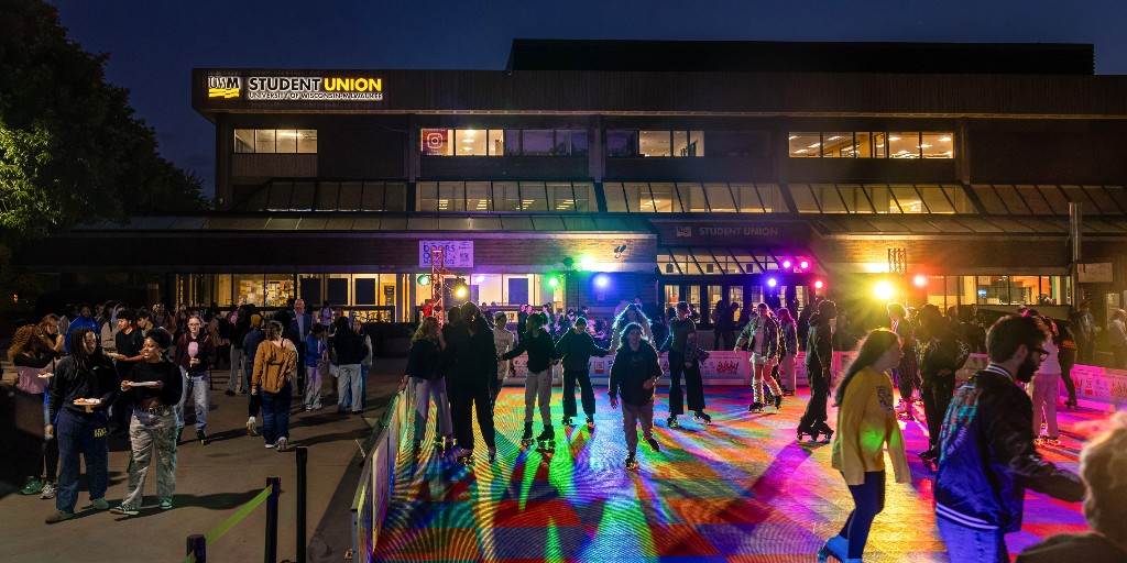 UWM's tweet photo. In honor of Chancellor Gibson's inauguration, the #UWM community celebrated with a book drive, a roller-skating disco party and a drone show, leading up to the inauguration ceremony and reception. Read more: https://t.co/K85Ygil8Xk https://t.co/M9EL7LE5mw