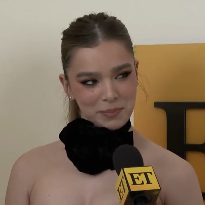captaincupkick's tweet photo. She has the worst poker face any time she's asked about Kate Bishop's return 😭 https://t.co/4JrD3GFRlB