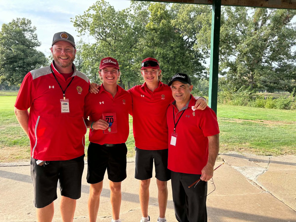 DandurandJason's tweet photo. Shoutout to our @RoxanaAthletics Golf members 

Myles finished third and Will is our regional champ 🏆 with a score of 4 under 68 @RHS_Shells #GoShells https://t.co/4ZU5WZAEiu