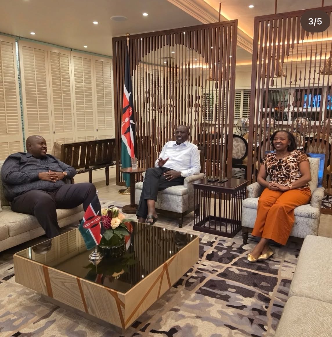Kibet_bull's tweet photo. A rare case photo of Chivayo and his assistant 😂😂it is reported that Ruto was his assistant. https://t.co/s3RJtB0Xmj