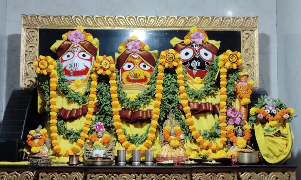 tkpatro's tweet photo. Today’s Darshan 01.10.2026 (Thursday)
ଆମ ଠାକୁରଙ୍କ ଆଜିର ଦର୍ଶନ 🙏
🙏 ଜୟ ଶ୍ରୀ ଜଗନ୍ନାଥ 🙏

#jagannath https://t.co/pQLNhABtgG