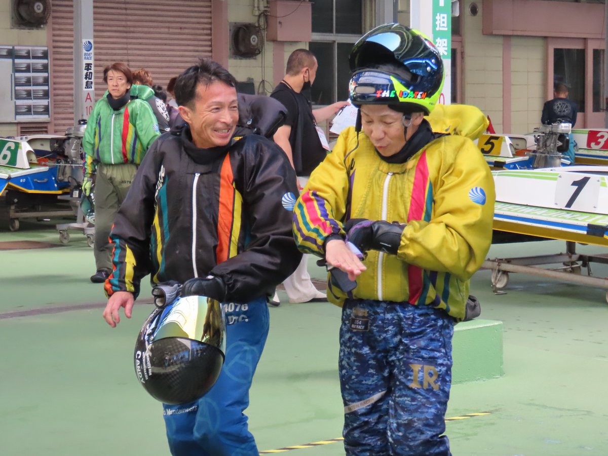 sponichiboat's tweet photo. 【#ボートレース平和島　#マスターズリーグ　4日目】
4Rを制した2号艇の #杉田篤光 が得点率7.50で予選を終了。早々と準優勝戦進出を確実にした。2着の5号艇・ #仲口博崇 は後半10Rでもうひと勝負だ。 
#ボートレース #スポニチ https://t.co/8EVoBTbNWB