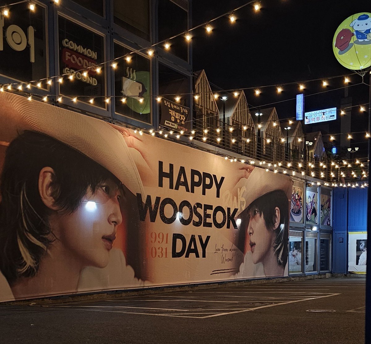 minteamatcha's tweet photo. Welcome October 💙 https://t.co/SkyJTrUMMU