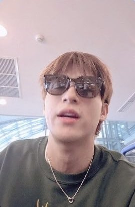 Gateoct_'s tweet photo. วันนี้ฟ้ามีบินฟรอ🛫🛫
**คือชั้นเป็นคนจำตารางงานดาราไม่ได้** https://t.co/B7zIVRfvpD