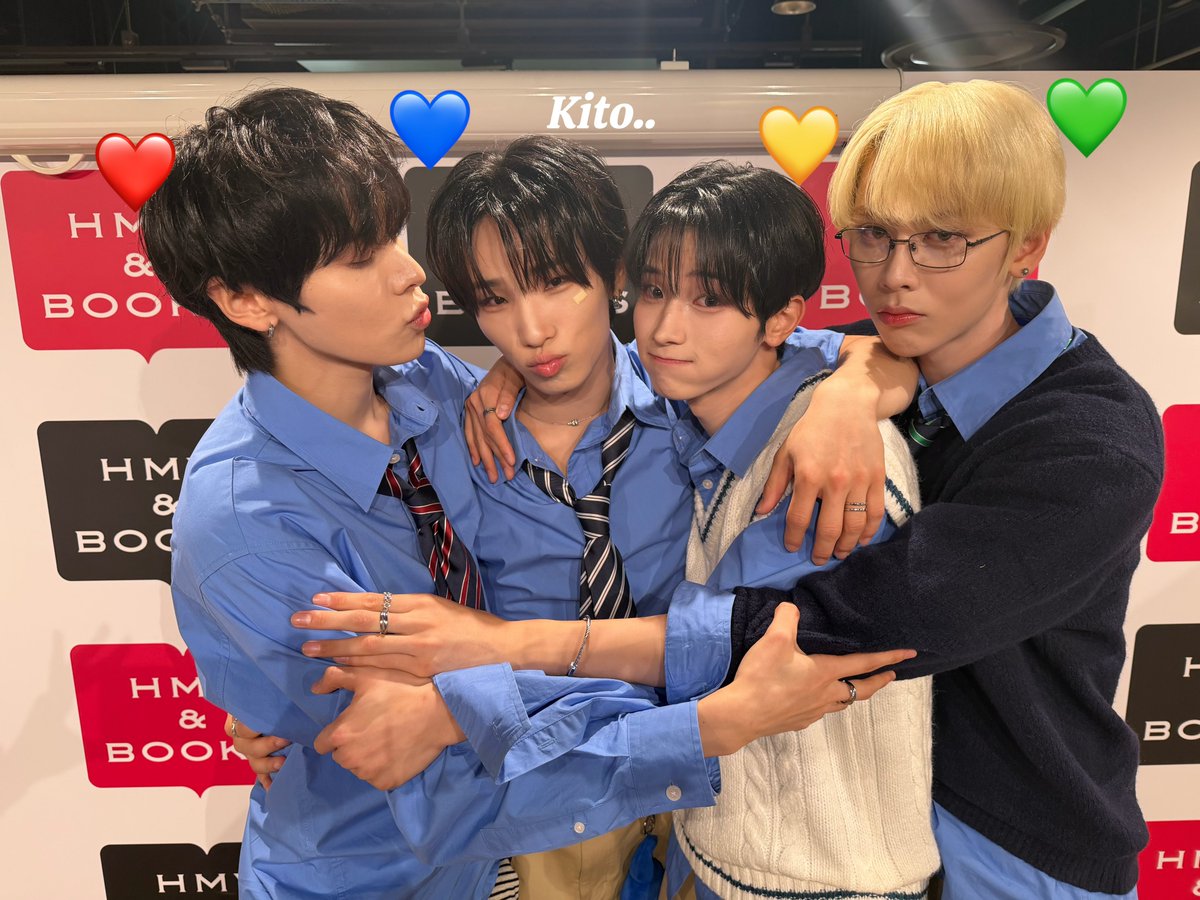1toluv830's tweet photo. 오버스 멤버들! 6일 동안 일본 이벤트 너무 수고했어요!❤️💛💚💙
오버스 덕분에 소중한 친구들도 만나고 정말 행복한 시간 보낼 수 있었어요🤝🏻🌟
한국에 돌아가면 푹 쉬고 맛있는 것도 많이 먹고 건강 잘 챙겨요!
우리 또 빨리 만나자~😽♥️

 #OVUS #오버스 https://t.co/ztI7OloEeP