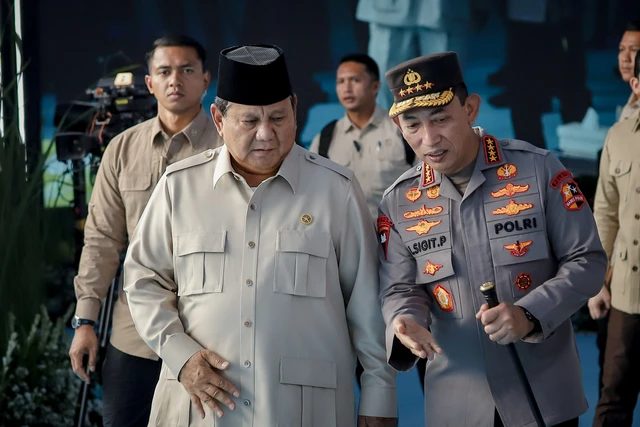 LambeSahamjja's tweet photo. BREAKING NEWS
prabowo kirim surpres ke dpr pemberhentian kapolri jenderal listyo sigit https://t.co/QCjsB5k5Zj