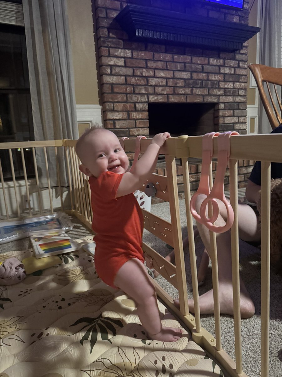 Caizzers's tweet photo. How are we almost 1 year old 😭
4 teeth, crawling, standing, and completely obsessed with her dad🩷 https://t.co/G7w1m8hmRq