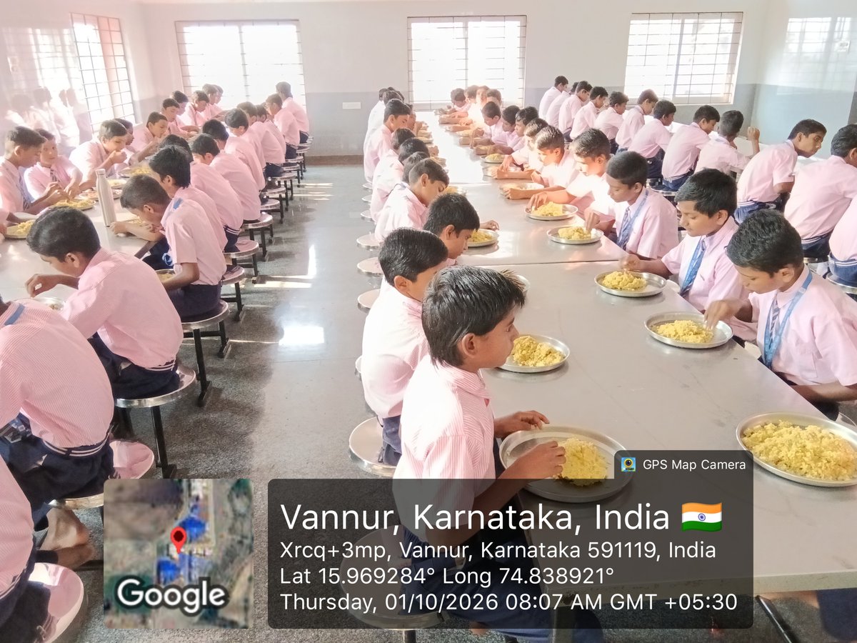 788Dbrars's tweet photo. Breakfast served as per Menu @kreisemahithi @Captain_Mani72 @shobhana_88 @DswBgm @EdKreis#Social Audit- SWD Meals
#Social Welfare- Karnataka https://t.co/8etTs71l9k